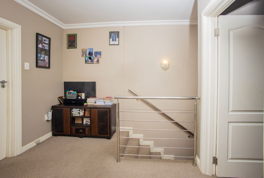 4 Bedroom Property for Sale in Beacon Bay Eastern Cape